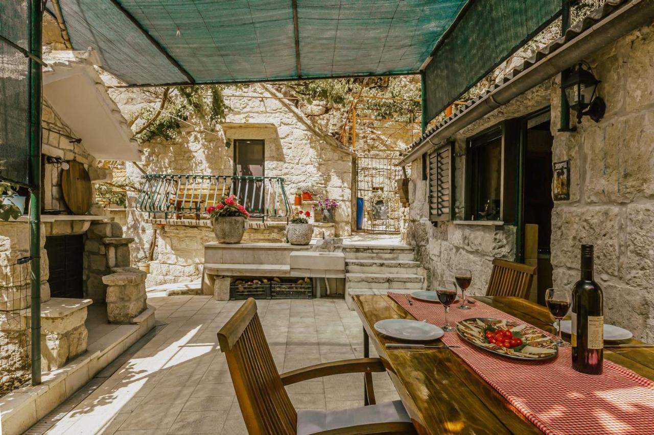 Mini Stone House Villa โอมิช ภายนอก รูปภาพ