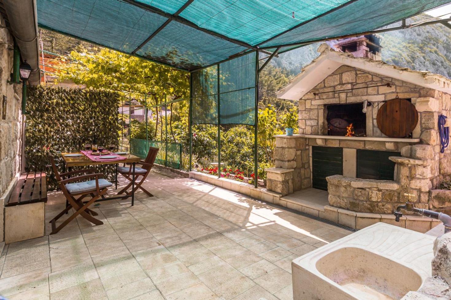 Mini Stone House Villa โอมิช ภายนอก รูปภาพ